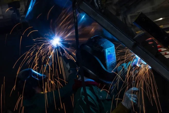 EUA: preços ao produtor surpreendem, sobem 1,1% em maio e 6,5% na base anual EUA: preços ao produtor surpreendem, sobem 1,1% em maio e 6,5% na base anual