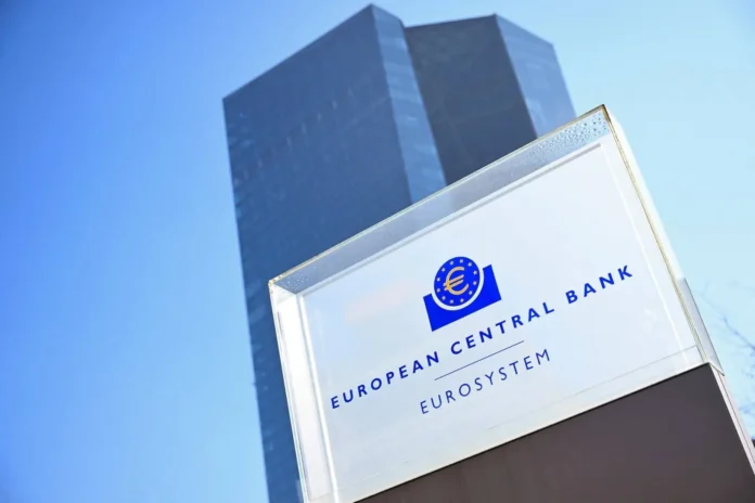 BCE revisa inflação para cima até 2027 e reduz projeções de crescimento BCE revisa inflação para cima até 2027 e reduz projeções de crescimento