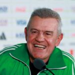 Atacante em 86, técnico do México se emociona com segunda Copa em casa