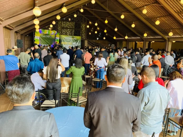 VALPARACRISTO: VALPARA&Iacute;SO CELEBRA O DIA DO EVANG&Eacute;LICO COM A MARCHA PARA JESUS - Prefeitura Municipal de Valpara&iacute;so de Goi&aacute;s