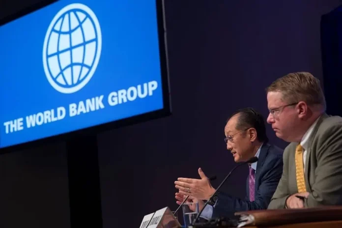 Banco Mundial reduz previsão de crescimento global para 2,5% por guerra Banco Mundial reduz previsão de crescimento global para 2,5% por guerra