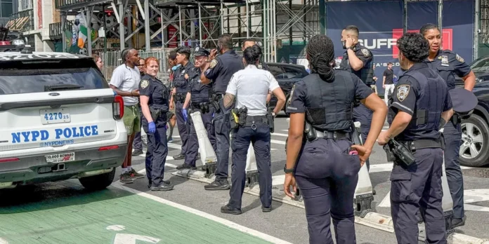 Ao menos oito pessoas, incluindo quatro crian&ccedil;as, foram baleadas em NY