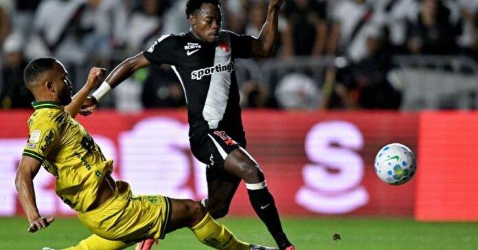 Brasileirão: com golaço, Vasco busca empate com Mirassol, mas segue no Z4 | CNN Brasil