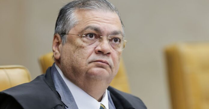 Prazo para partidos explicarem gestão de emendas a Dino termina esta semana