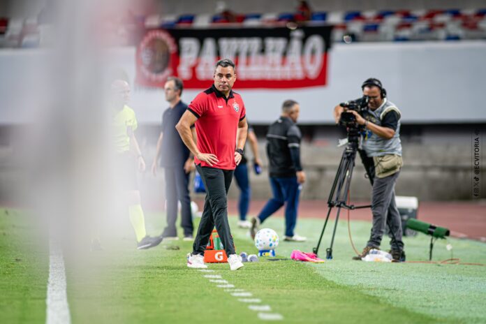 Lucas Arcanjo: Jair Ventura defende goleiro depois de Remo x Vitória | Ge Lucas Arcanjo: Jair Ventura defende goleiro depois de Remo x Vitória | Ge