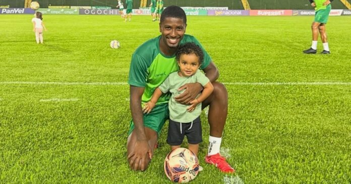 Luto no Ypiranga: morre Benício, filho de 2 anos do atacante Gustavo Simões