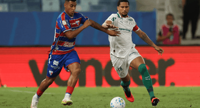 Palmeiras perde, mas aproveita vantagem e elimina o Fortaleza | CNN Brasil