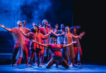Após reunir mais de 12 mil espectadores em Salvador e Recife, ‘Moraes Musical Moreira’ chega a Brasília, no Teatro Nacional Cláudio Santoro; confira as datas