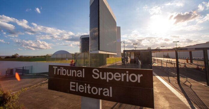 Técnicos do TSE dizem não poder aferir se “Exército do Lula” usou fake news | Blogs | CNN Brasil