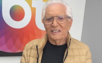 Carlos Alberto de Nóbrega volta para casa após cirurgia cardíaca