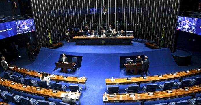 PL vê maioria para aprovar fim da 6x1, com votos do próprio partido | Blogs PL vê maioria para aprovar fim da 6x1, com votos do próprio partido | Blogs